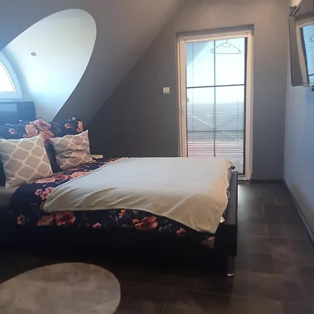 Luxus Wellness-haus Bernstein * Погожелица